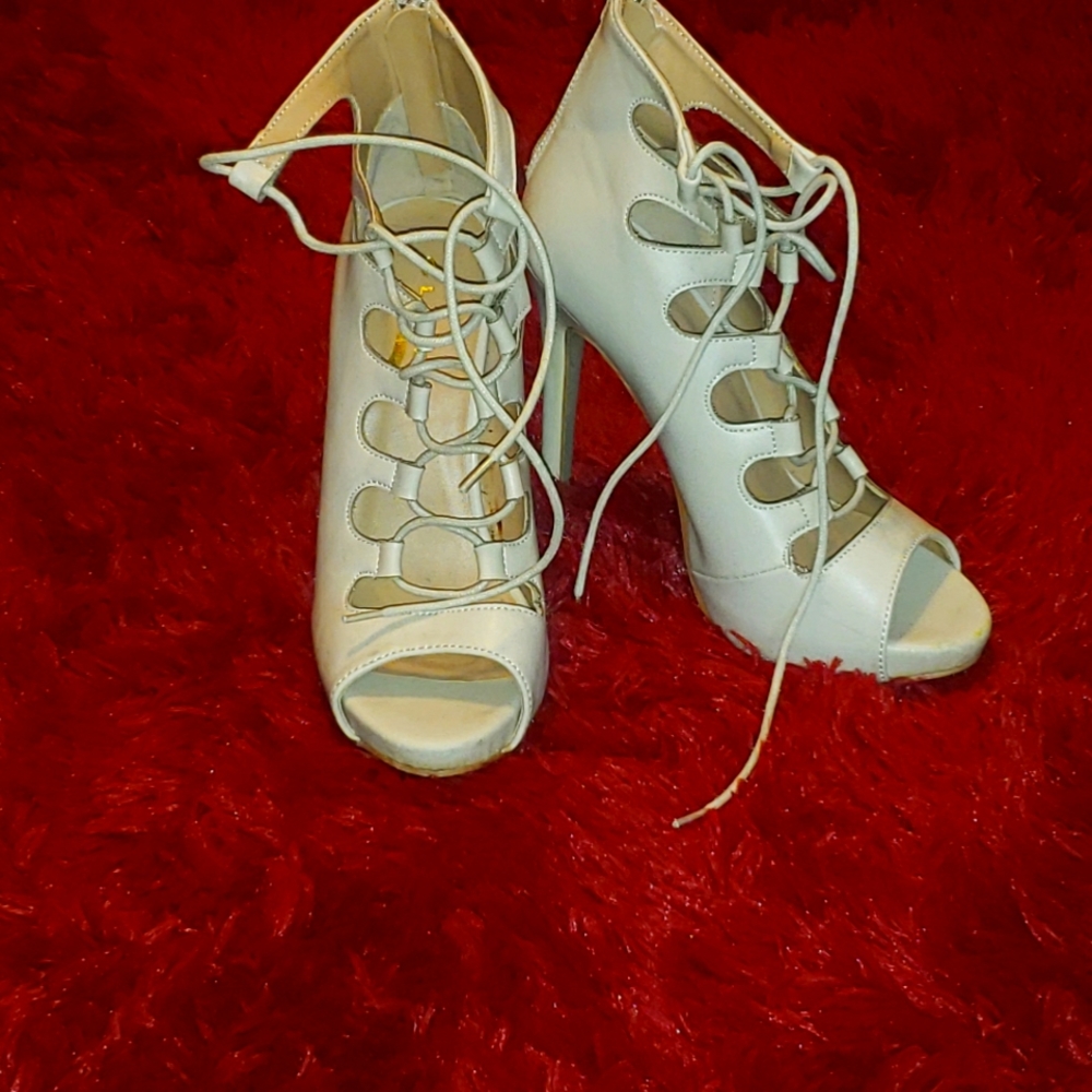 Lace up high heal